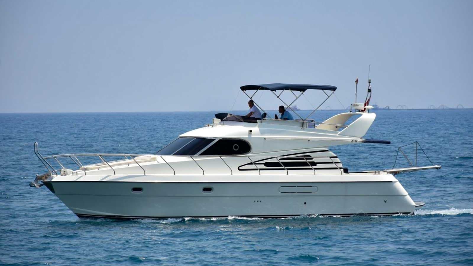 Fairline Squadron Luxury Yacht · 16 m · Antalya