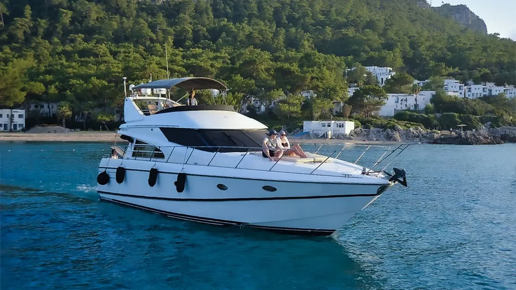 Kemer Lux 12 Guests - 17 MT - Sunseeker - AYR003