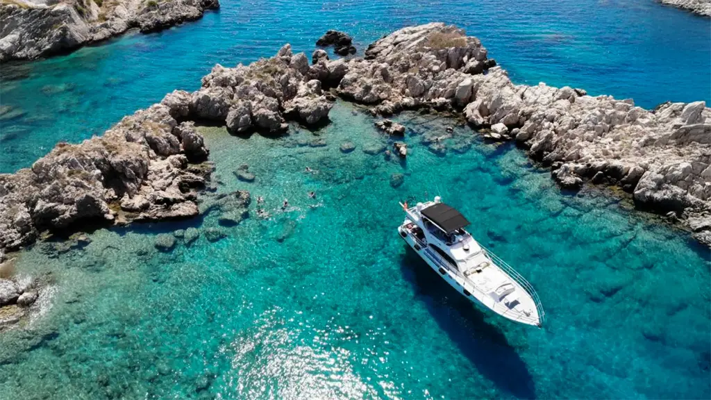 Kemer-Eco-16Mt-12Cap-Custom-AYR08