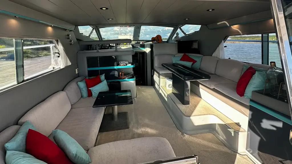 Kundu-Ultra Lux-17Mt-15Cap-Ferretti-AYR21