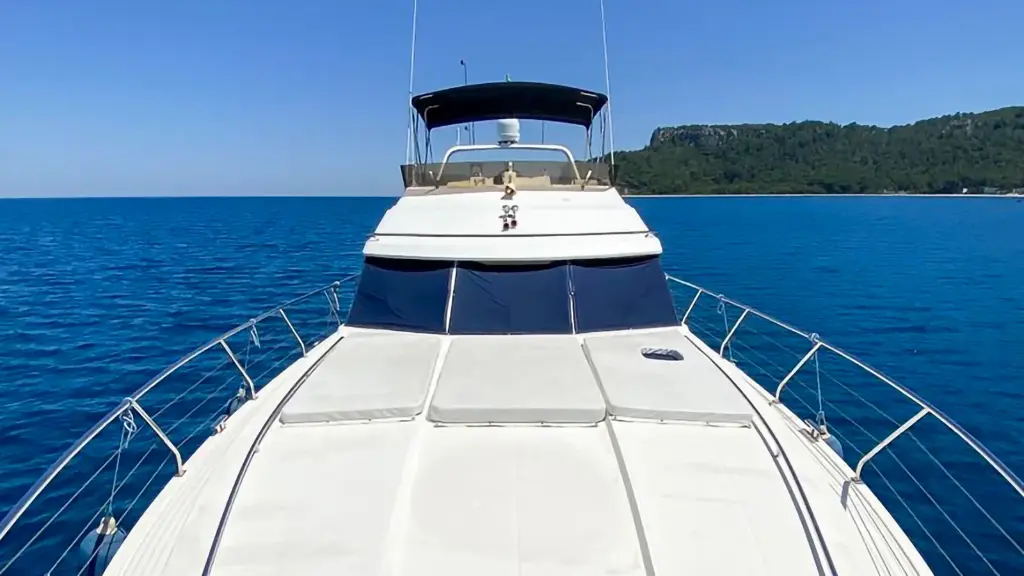 Kemer-Lux-15Mt-10Cap-Azimut46-AYR38 sahret
