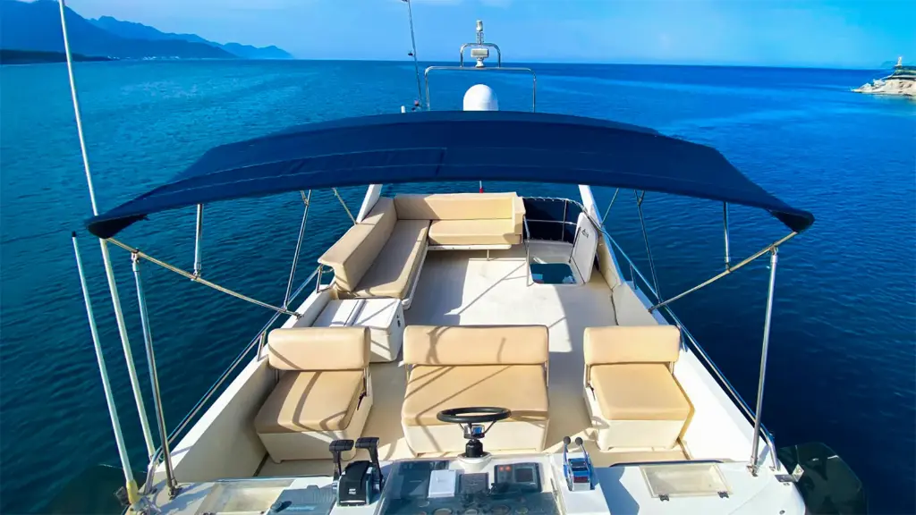 Kemer-Lux-15Mt-10Cap-Azimut46-AYR38 sahret