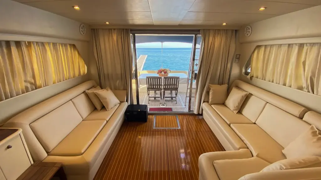 Kemer-Lux-15Mt-10Cap-Azimut46-AYR38 sahret