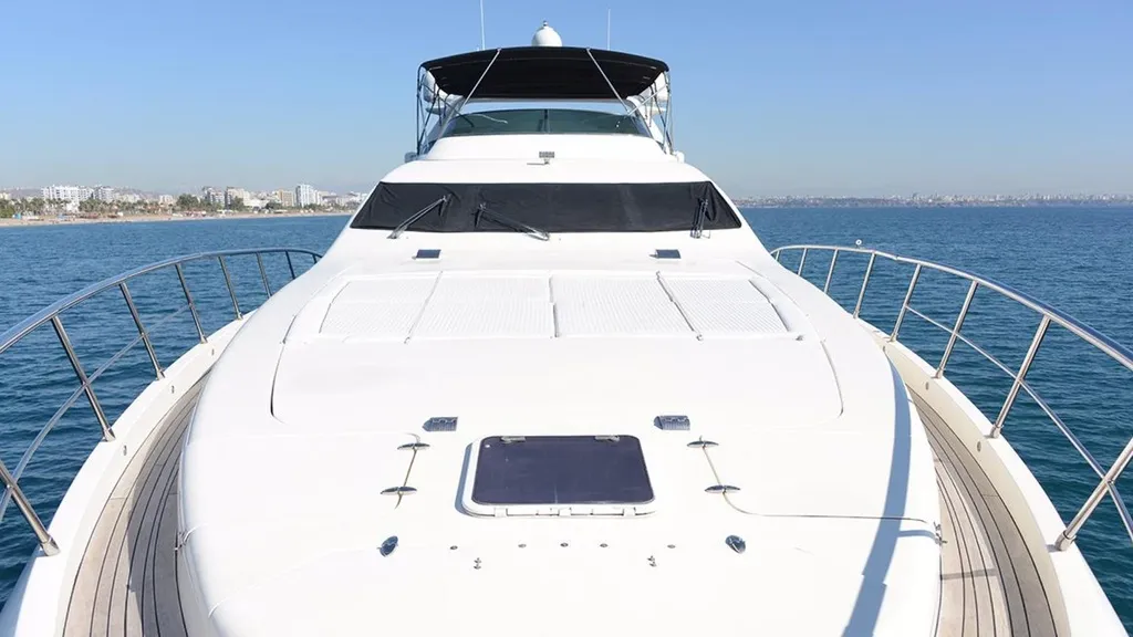 Antalya Ultra Lux 12 Guests - 30 MT - AZIMUT 98 LEONARDO - AYR015