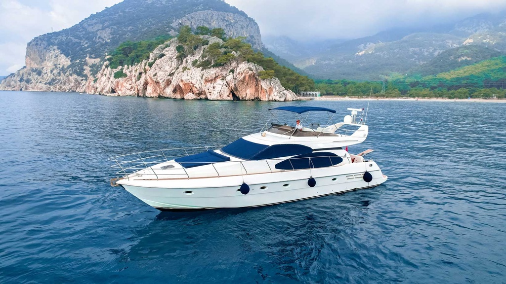 Antalya-Lux-19Mt-6Cap-Azimut58-AYR25